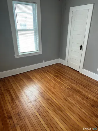 $1,700 | 448 Hillside Avenue, Unit 2, Hartford, CT 06106