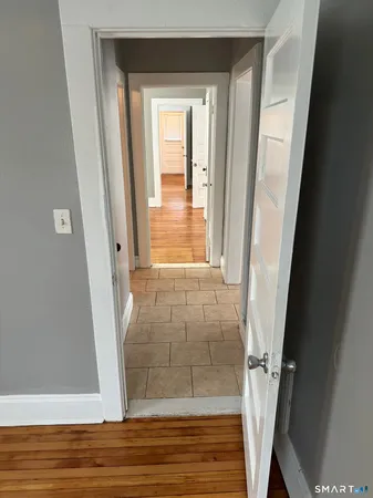 $1,700 | 448 Hillside Avenue, Unit 2, Hartford, CT 06106