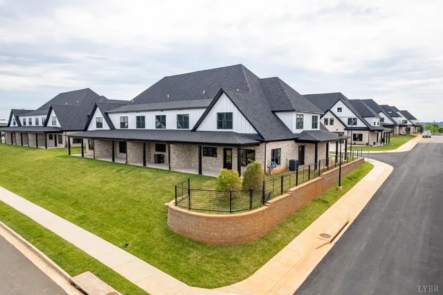 $369,900 | 1073 South Westyn Loop, Forest, VA 24551