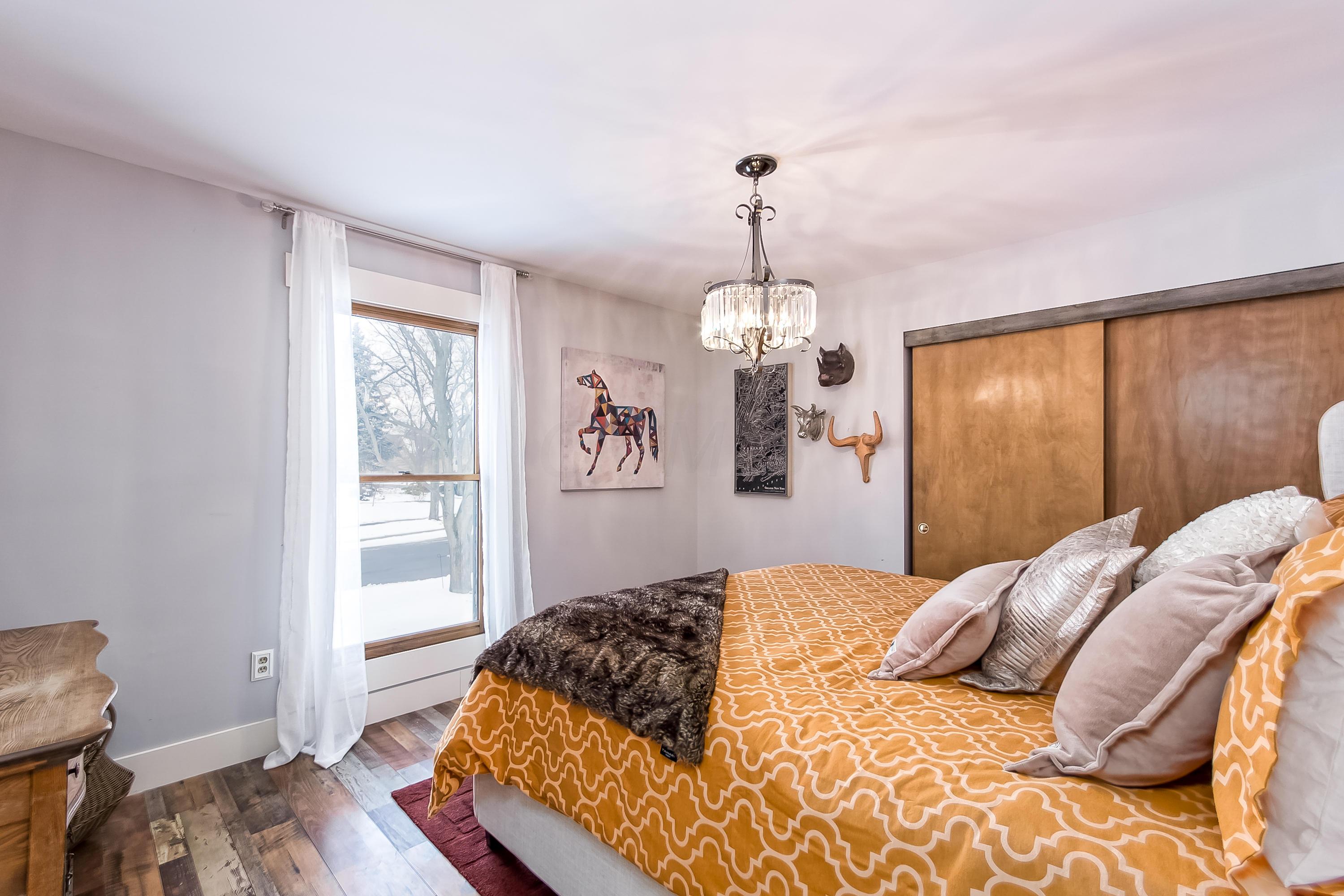 2145 Sandston Road Upper Arlington, OH 43220 - Photo 23 of 45 F 2145 Sandston000