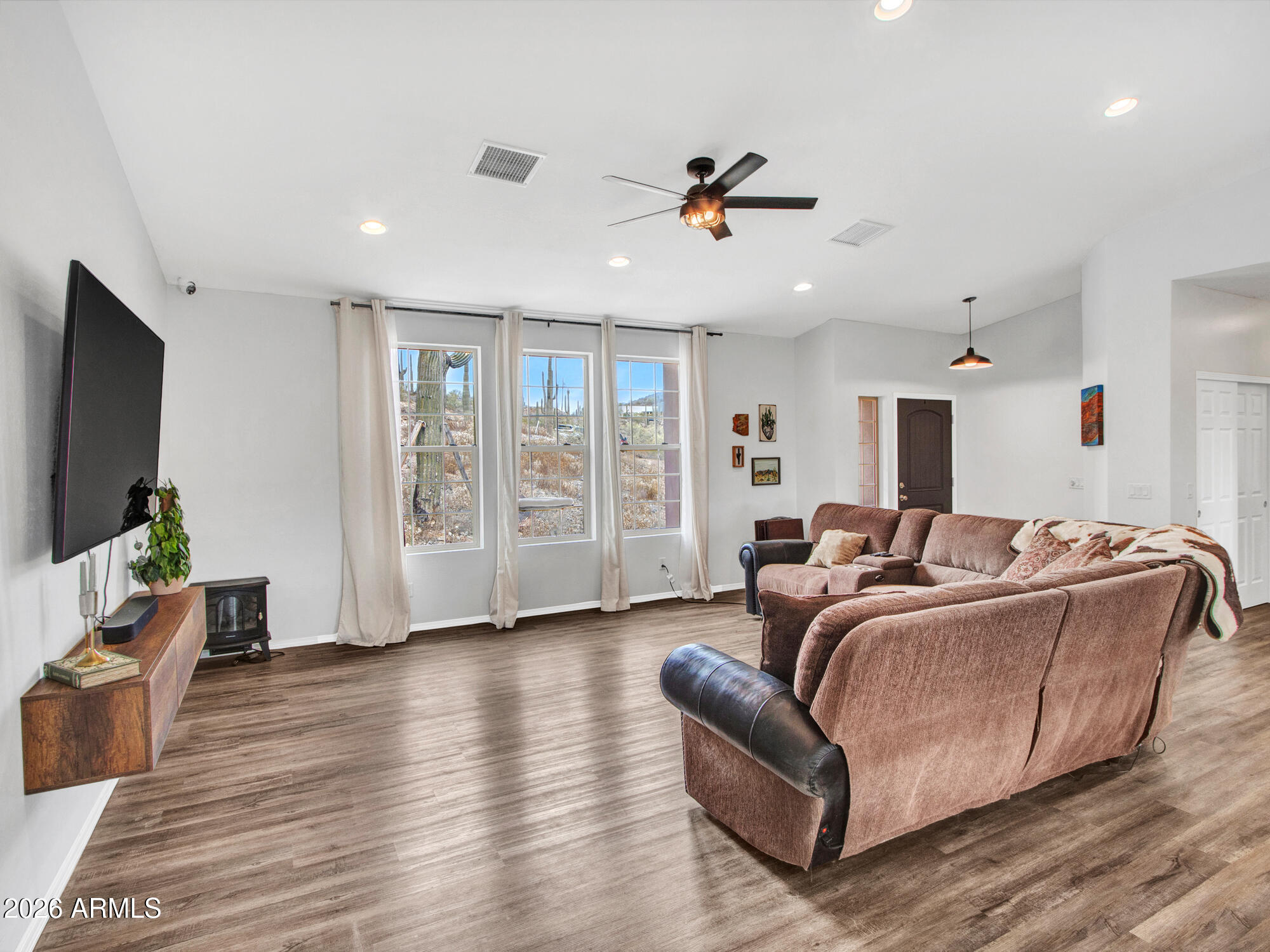 3443 West Joy Ranch Road Phoenix, AZ 85086 - Photo 3 of 27 03-Living-room-(3)