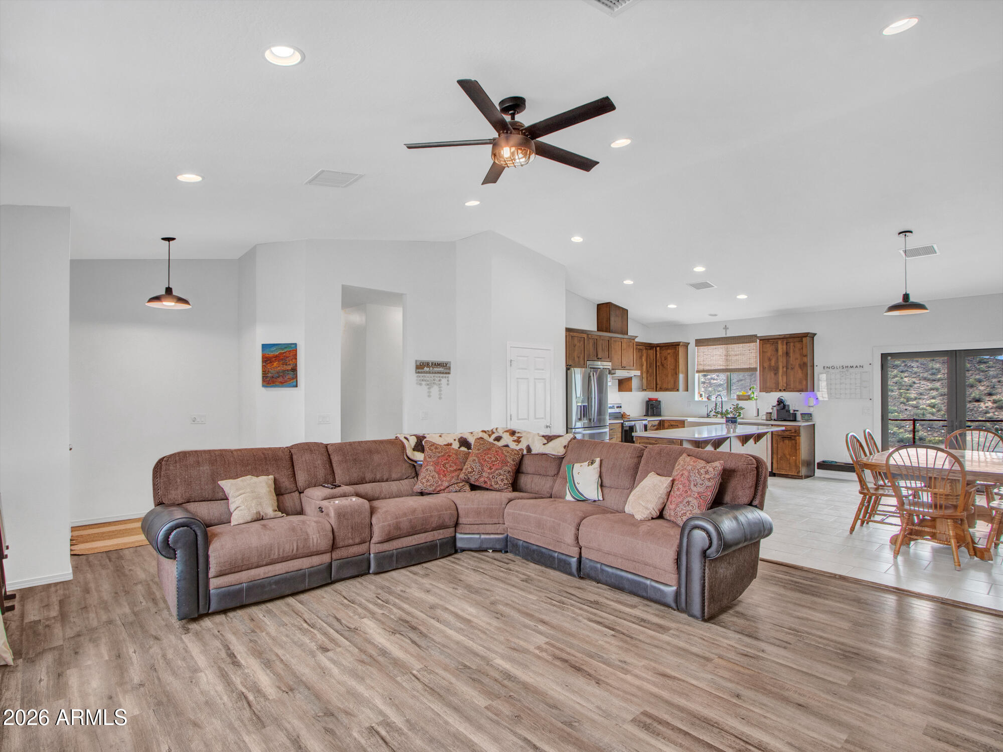 3443 West Joy Ranch Road Phoenix, AZ 85086 - Photo 4 of 27 03-Living-room-(4)