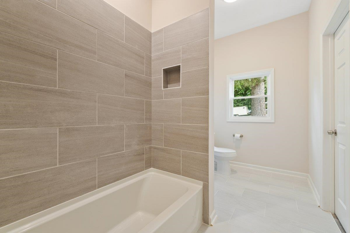 154 Summit Street Roxboro, NC 27573 - Photo 8 of 19 Photo 8