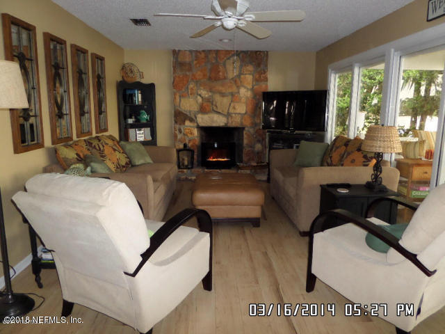 119 Lake Como Point Road Pomona Park, FL 32181 - Photo 4 of 47 Lake Como Pt 119 - Family room