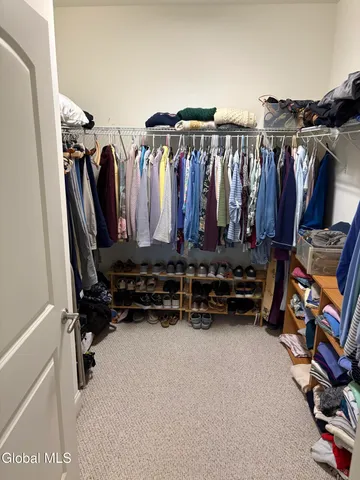 $368,000 | 107 Kelly Circle, Guilderland, NY 12009