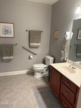 $368,000 | 107 Kelly Circle, Guilderland, NY 12009