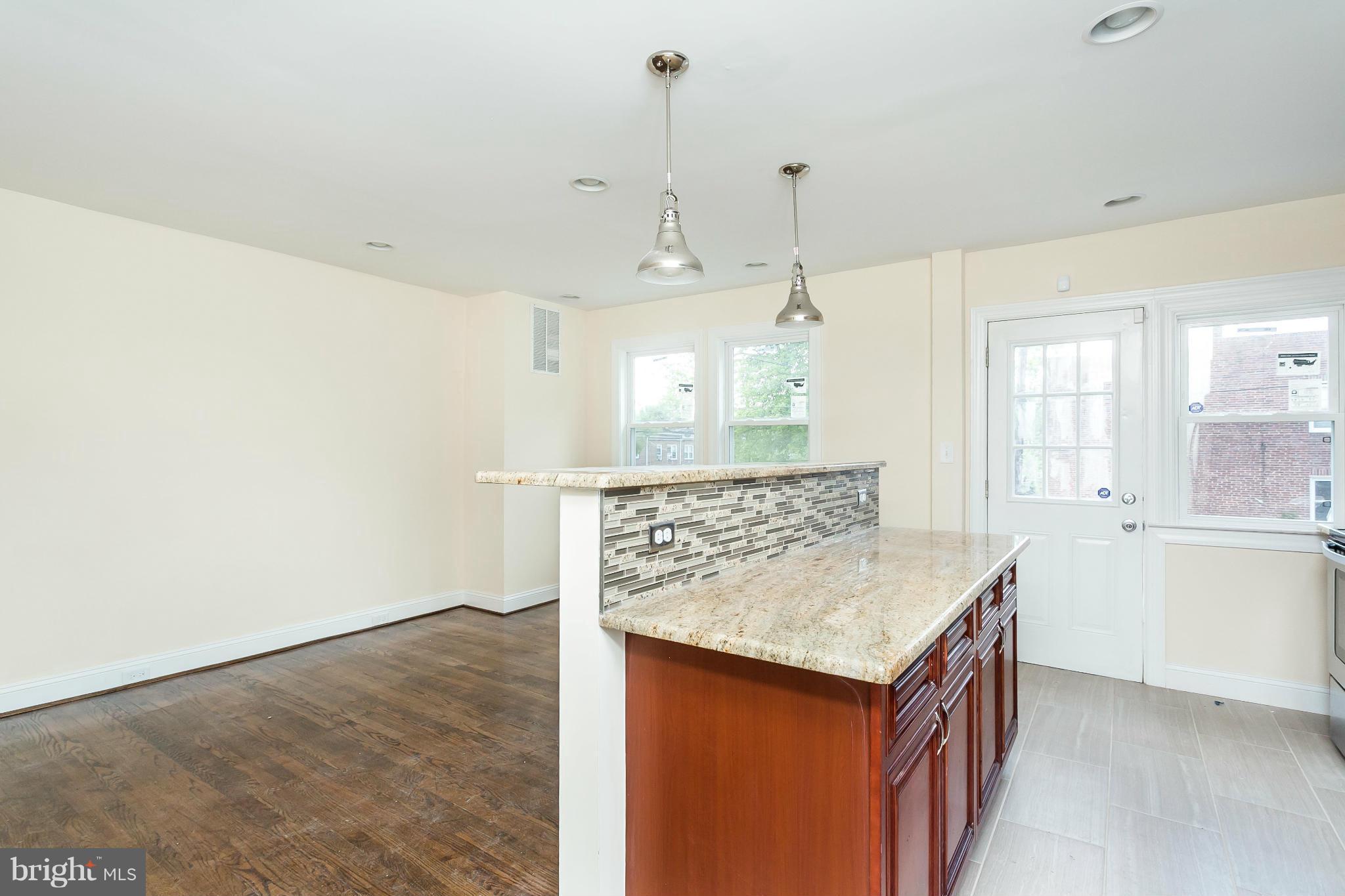 1016 North Woodington Road Baltimore, MD 21229 - Photo 11 of 27 Dining Room