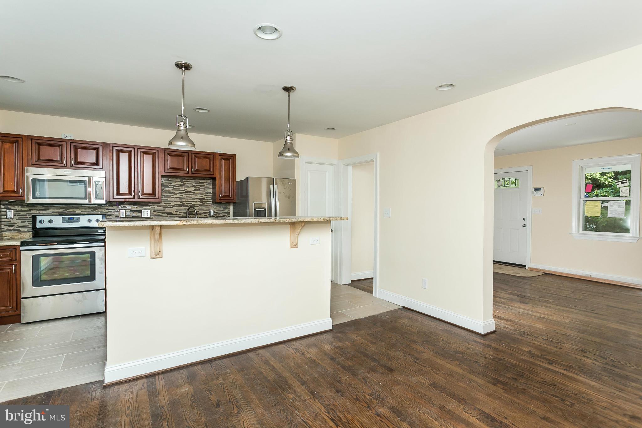1016 North Woodington Road Baltimore, MD 21229 - Photo 7 of 27 Dining Room