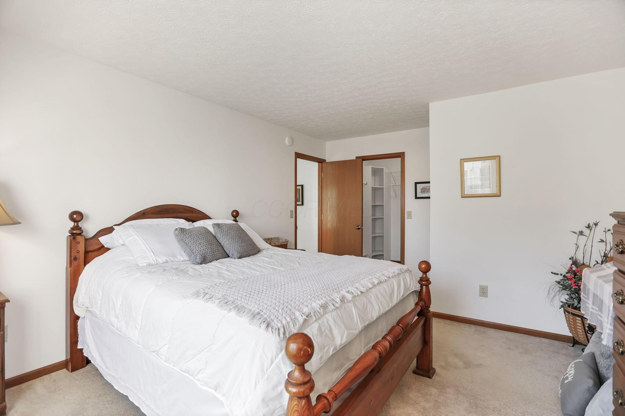 1588 Heatherview Lane Heath, OH 43056 - Photo 20 of 52 Owner's Suite