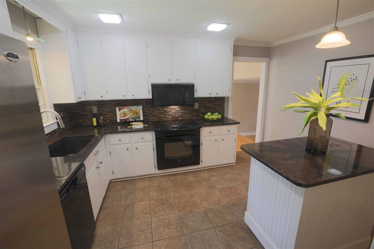 2017 Mallard Lane Raleigh, NC 27609 - Photo 16 of 25 Kitchen with island