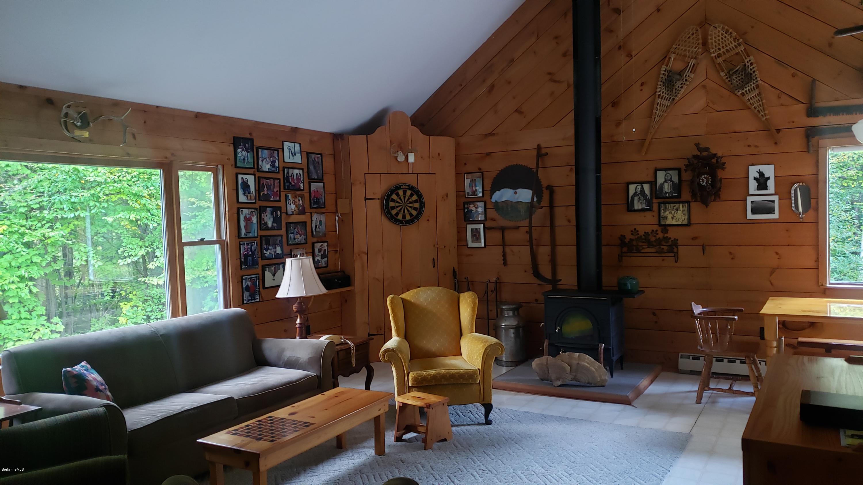 1507 County Road Stamford, VT 05352 - Photo 3 of 20 livingroom