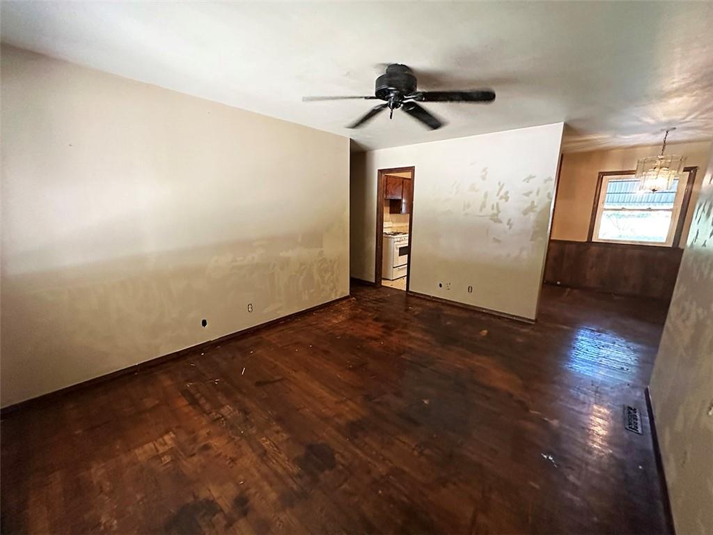 4016 South Spring Street Independence, MO 64055 - Photo 18 of 69