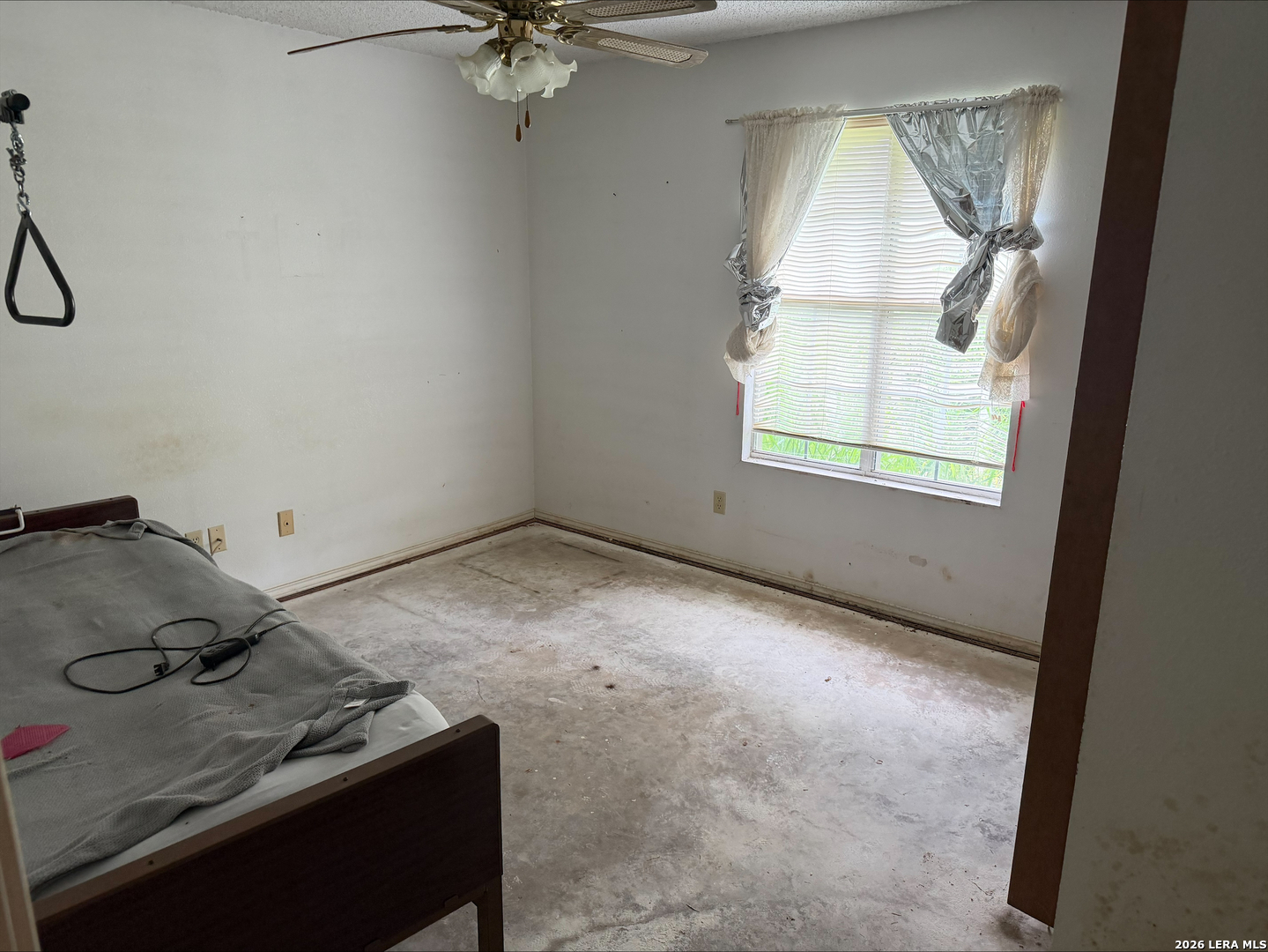802 County Line Road Jourdanton, TX 78026 - Photo 7 of 10