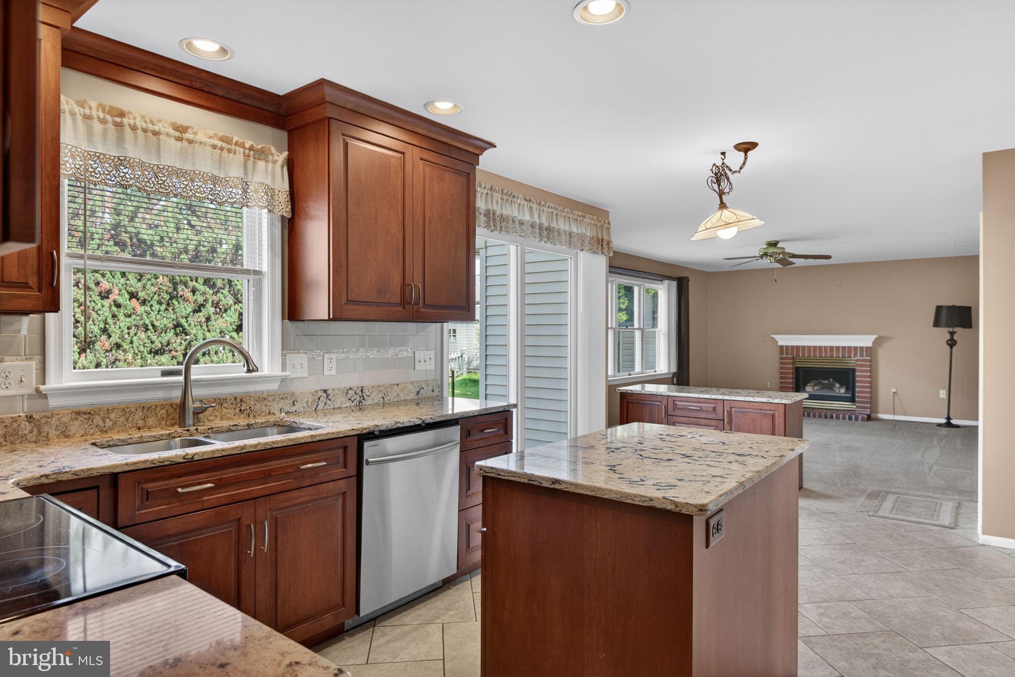 30 Red Maple Circle Palmyra, PA 17078 - Photo 9 of 38 Open concept plan designed to combine kitchen & FR