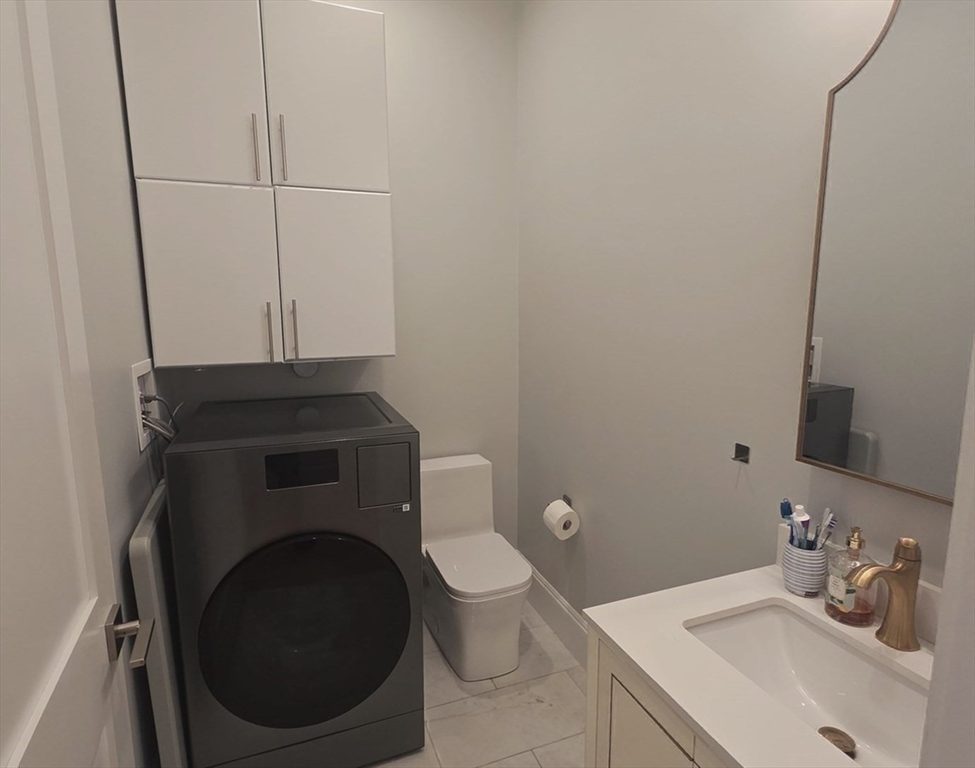 25 Bay State Road, Unit 1 Boston, MA 02215 - Photo 18 of 24 Gallery Image 18