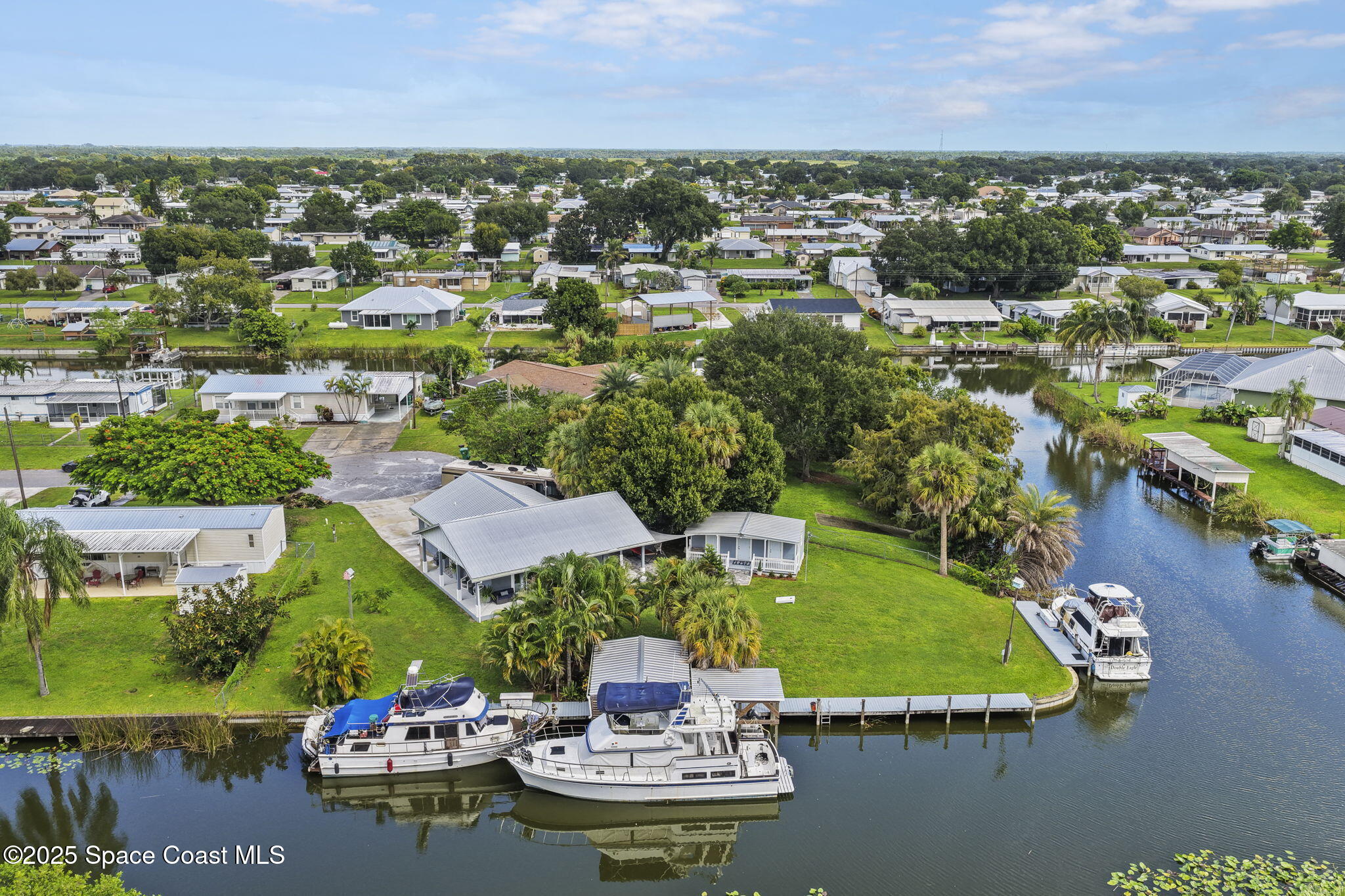 2136 Southeast 35th Lane Okeechobee, FL 34974 - Photo 6 of 52 2136 SE 35th Lane