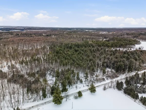 $149,900 | 17 17 Mile Road, Leroy, MI 49655