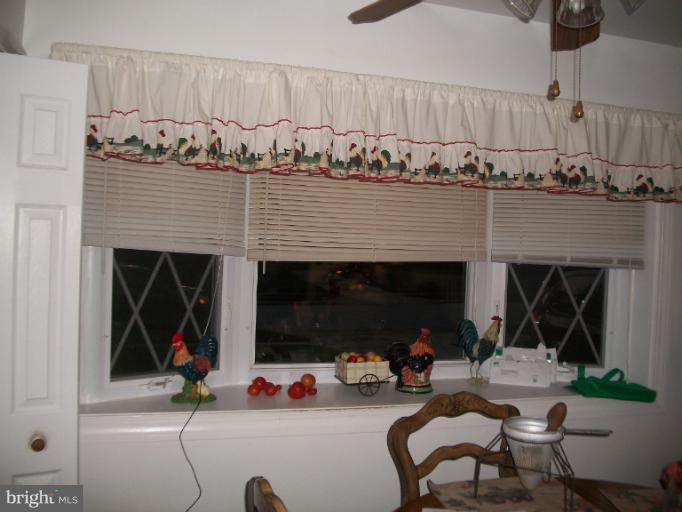 7019 Dolphin Road Lanham, MD 20706 - Photo 3 of 4 Dining Room
