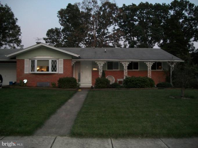 7019 Dolphin Road Lanham, MD 20706 - Photo 4 of 4 Exterior (Front)