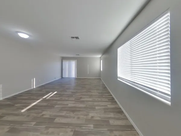 $1,829 | 10410 West Pioneer Street, Tolleson, AZ 85353