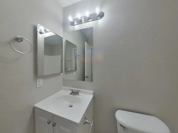 $1,829 | 10410 West Pioneer Street, Tolleson, AZ 85353