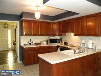 915 Penn Valley Road Media, PA 19063 - Photo 7 of 11 Kitchen