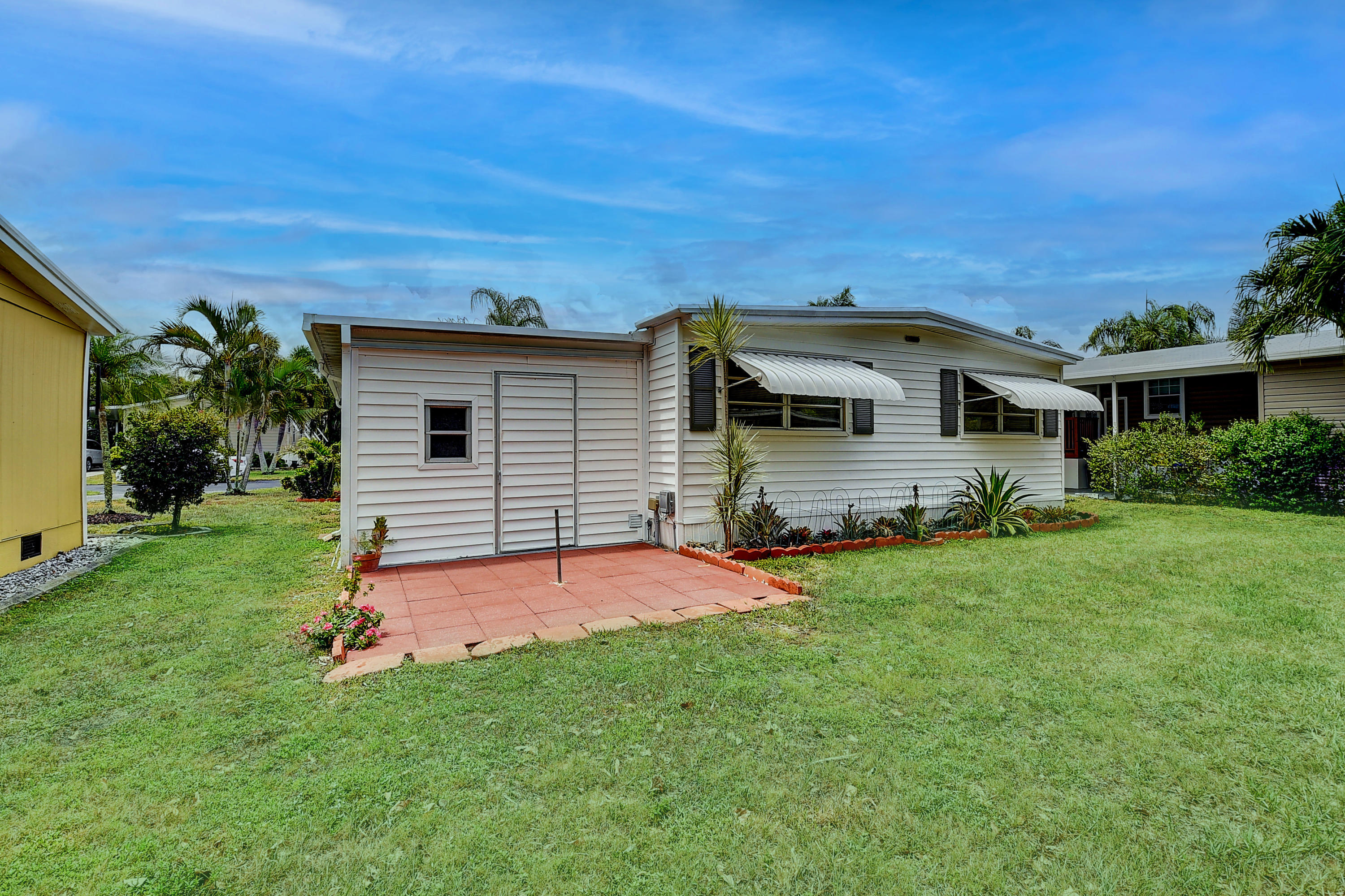 8129 South Street Boca Raton, FL 33433 - Photo 23 of 28 Back Patio