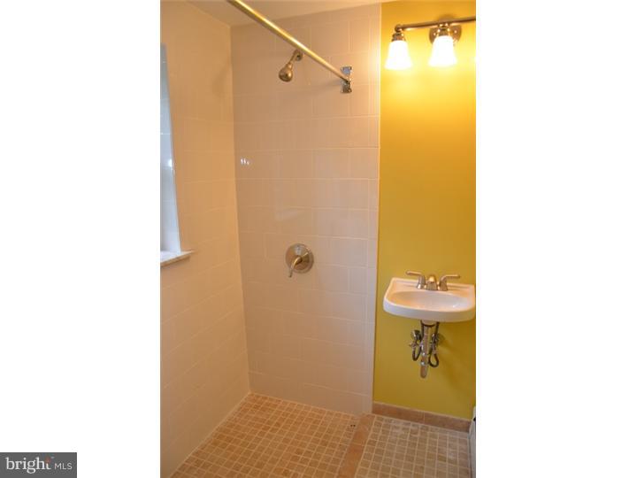 1039 Upper State Road Chalfont, PA 18914 - Photo 15 of 23 Bathroom