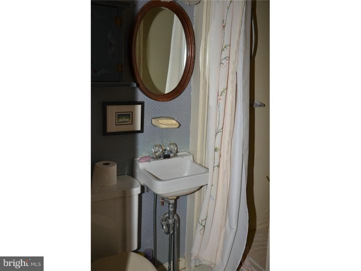 1039 Upper State Road Chalfont, PA 18914 - Photo 19 of 23 Bathroom