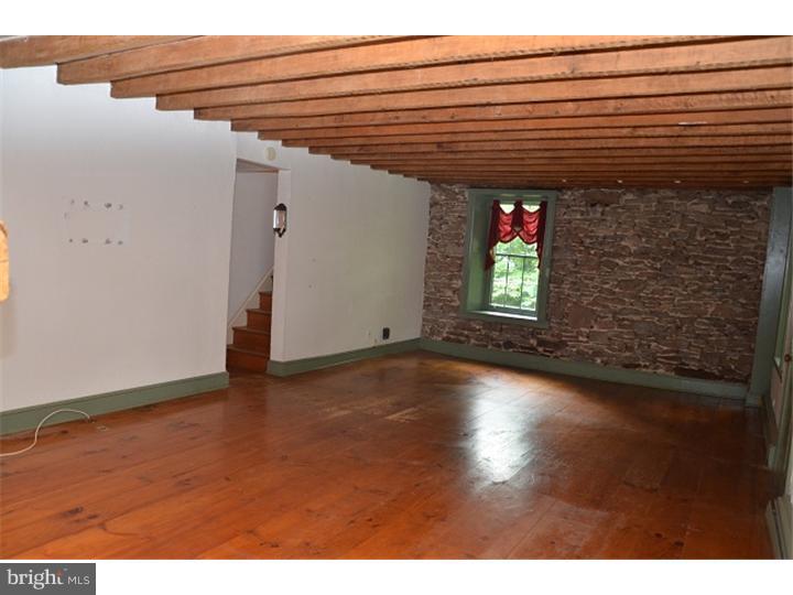 1039 Upper State Road Chalfont, PA 18914 - Photo 7 of 23 Living Room