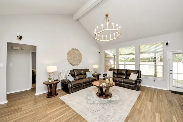 $2,800 | 7823 Hazy Brook Lane, Humble, TX 77396