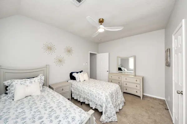 $2,800 | 7823 Hazy Brook Lane, Humble, TX 77396