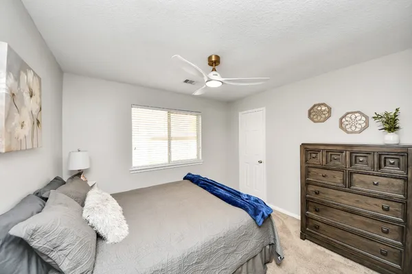 $2,800 | 7823 Hazy Brook Lane, Humble, TX 77396