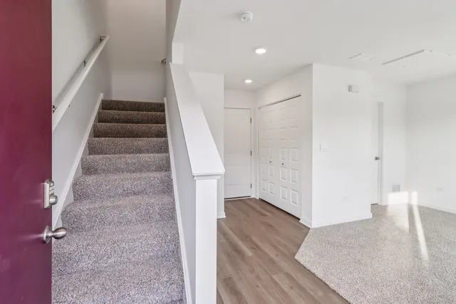 $484,990 | 361 Summit Circle, Lombard, IL 60148