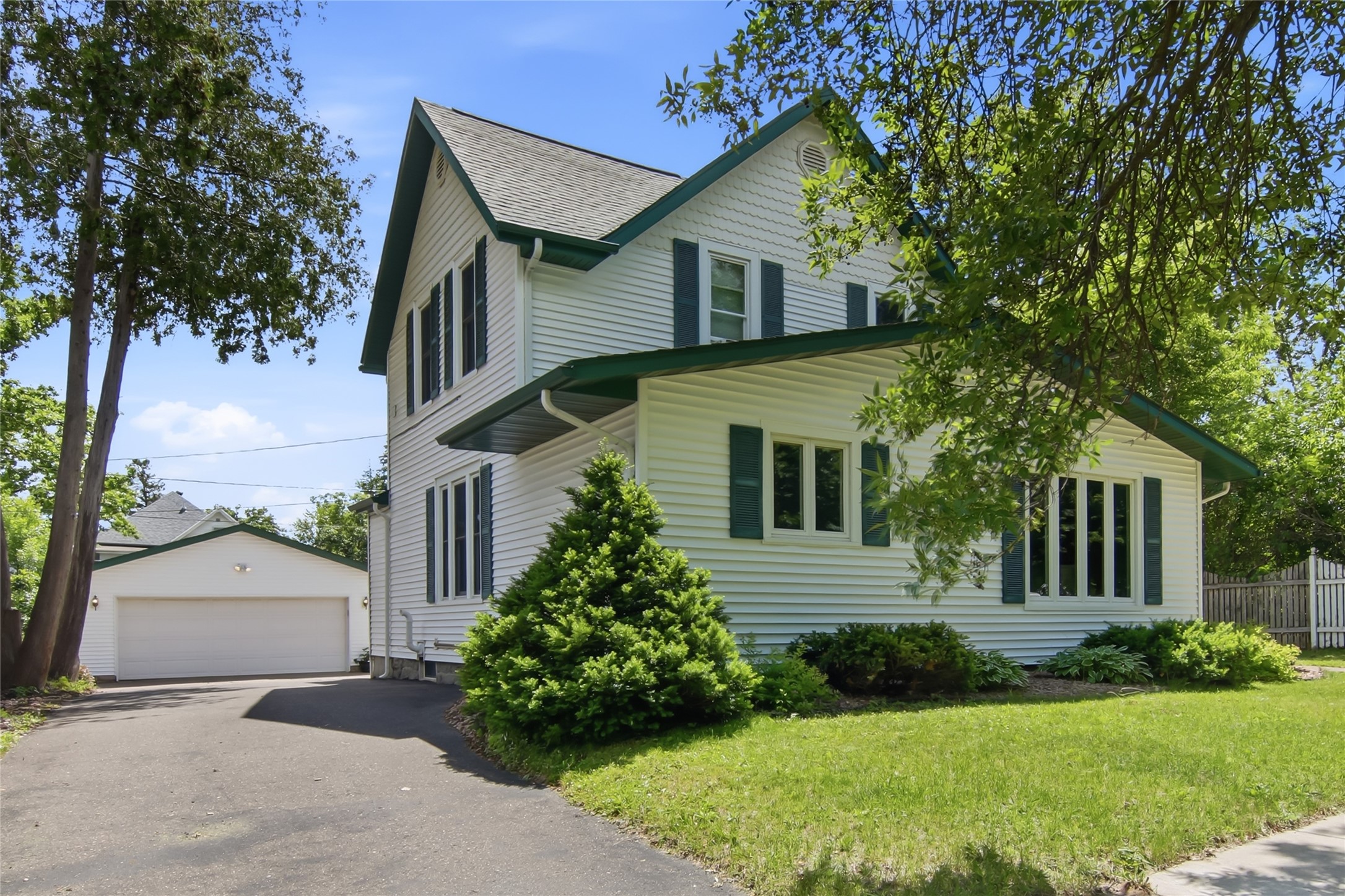28 West Stout Street Rice Lake, WI 54868 - Photo 1 of 43