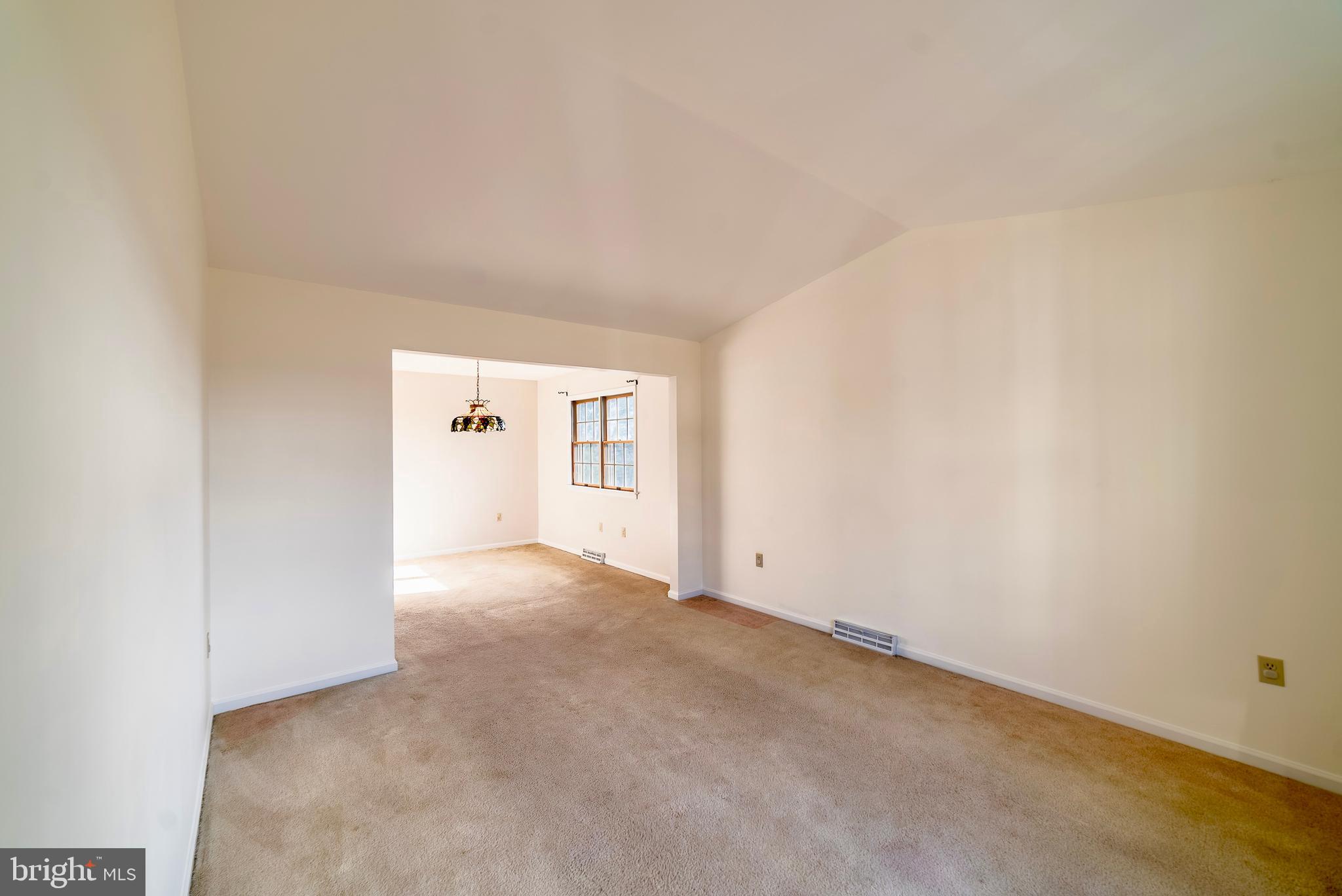 619 Stoney Run Road Pottsville, PA 17901 - Photo 14 of 41 a view of an empty room