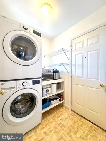 a view of a hallway with closet