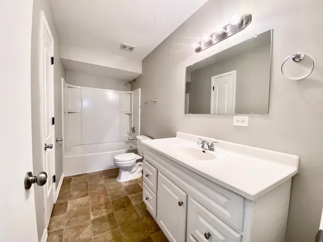 $211,000 | 22621 Mission Drive, Richton Park, IL 60471