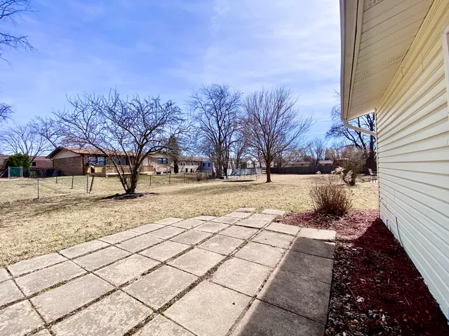 $211,000 | 22621 Mission Drive, Richton Park, IL 60471