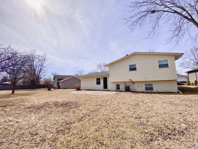 $211,000 | 22621 Mission Drive, Richton Park, IL 60471