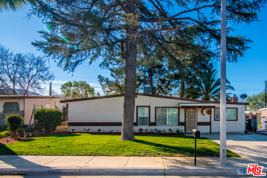 768 West Main Street Riverside, CA 92507 - Photo 5 of 39