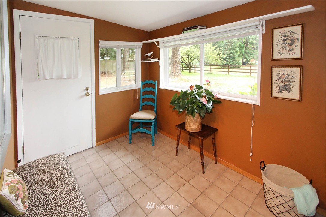 8813 Southwest Cemetery Road Vashon, WA 98070 - Photo 21 of 25 Gallery Image 21