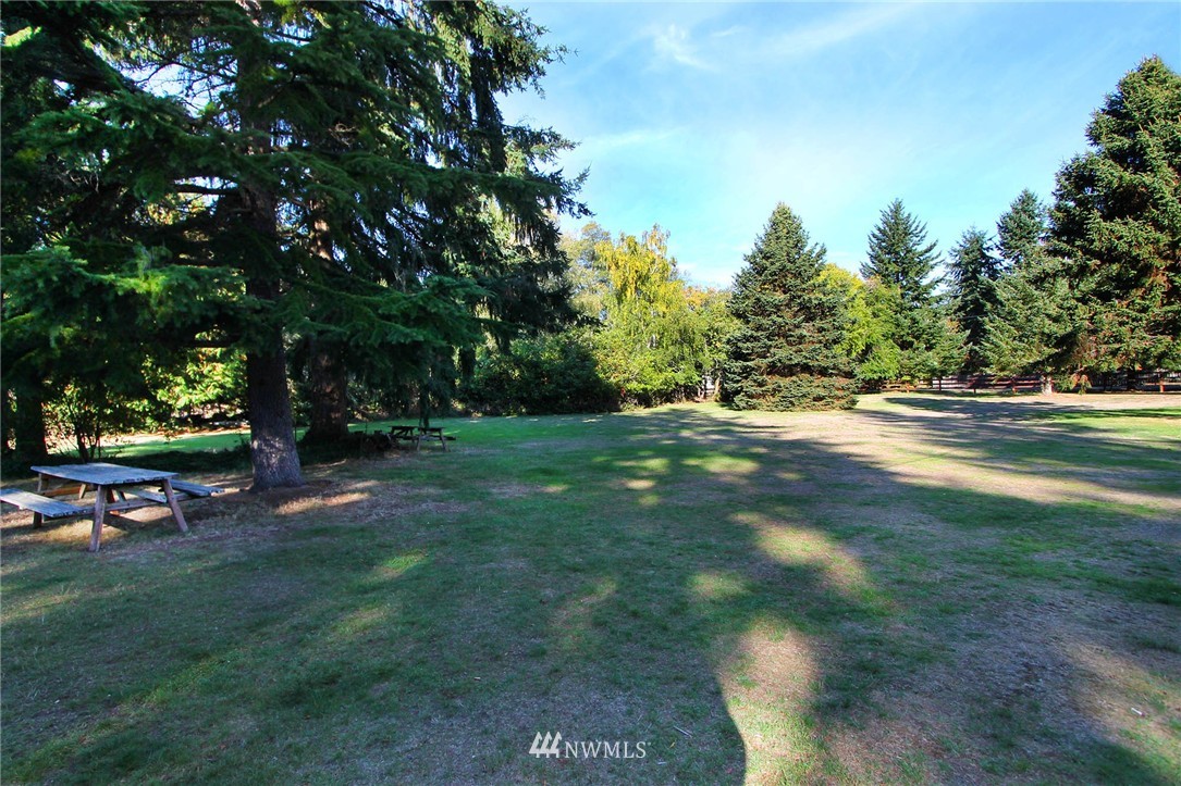 8813 Southwest Cemetery Road Vashon, WA 98070 - Photo 5 of 25 Gallery Image 5
