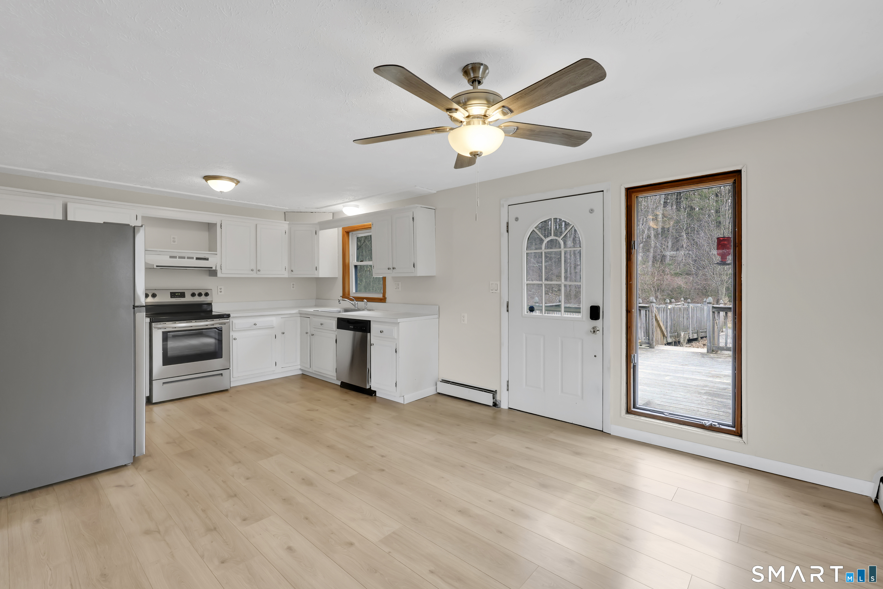 38 Schofield Road Willington, CT 06279 - Photo 3 of 36