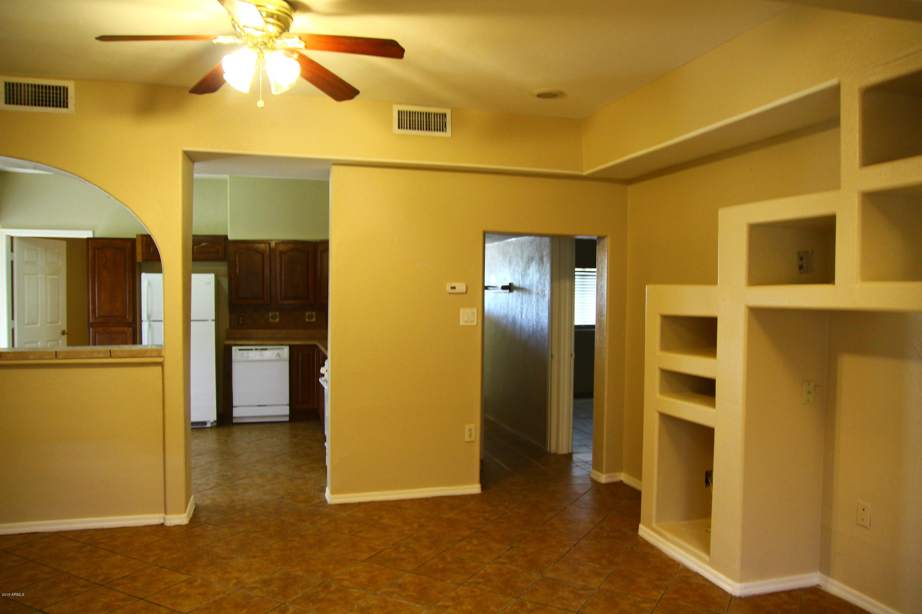 1940 East Monte Vista Road Phoenix, AZ 85006 - Photo 13 of 26 Gallery Image 13