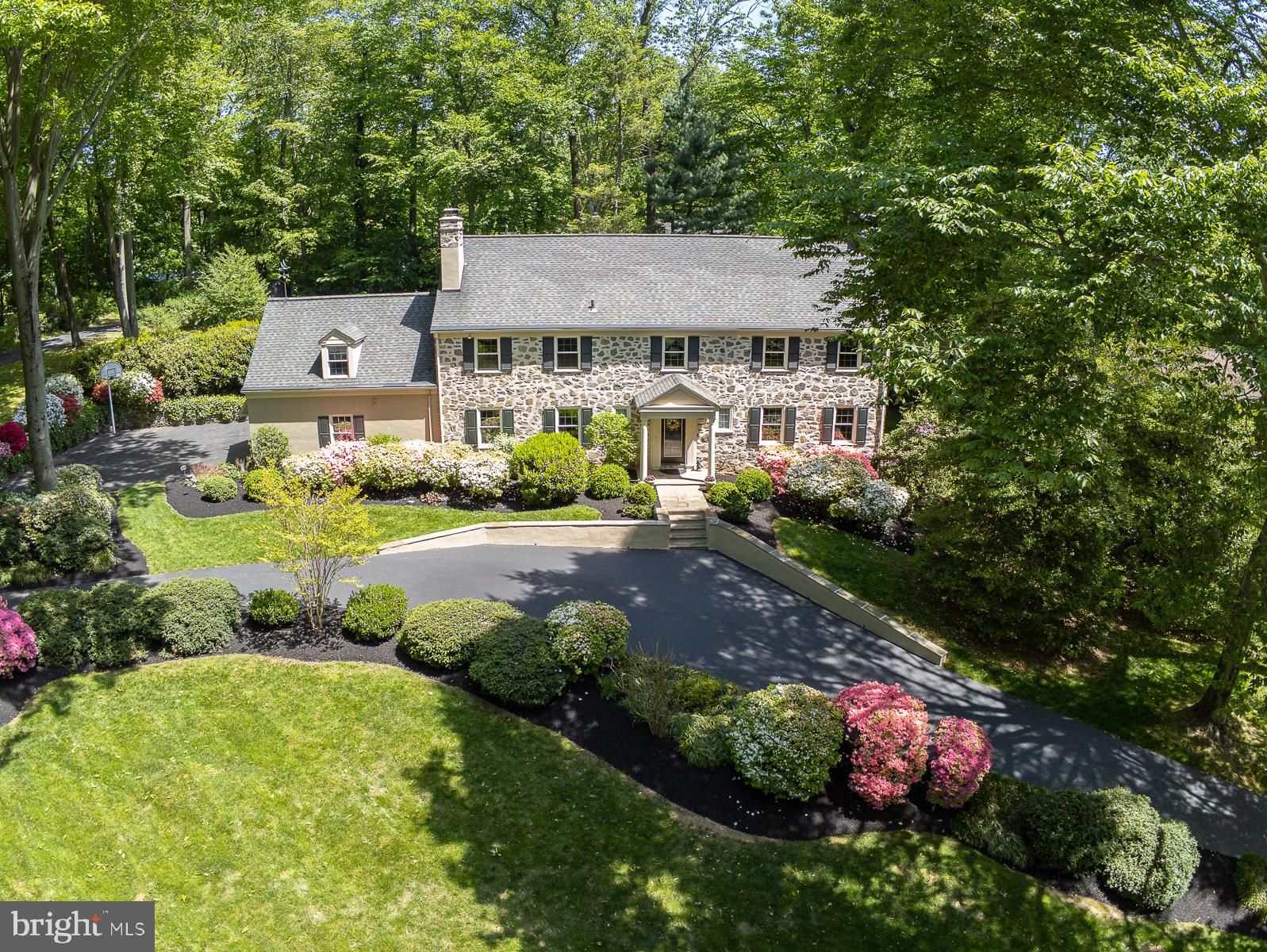 707 Woodcrest Circle Wayne, PA 19087 - Photo 2 of 34 Welcoming Exterior