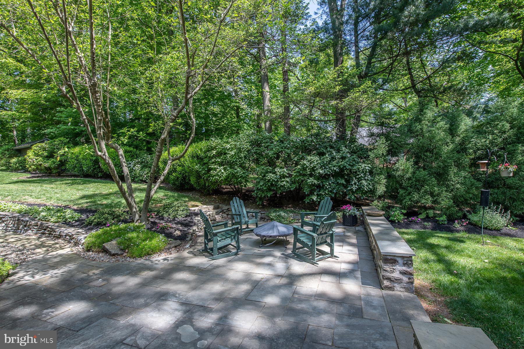 707 Woodcrest Circle Wayne, PA 19087 - Photo 28 of 34 Flagstone Patio with attractive Landscaping