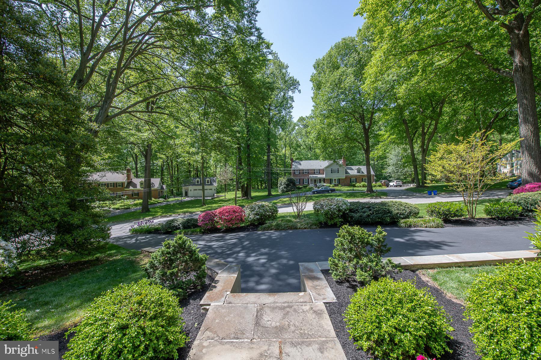 707 Woodcrest Circle Wayne, PA 19087 - Photo 32 of 34 Exterior Front with a Circular Driveway