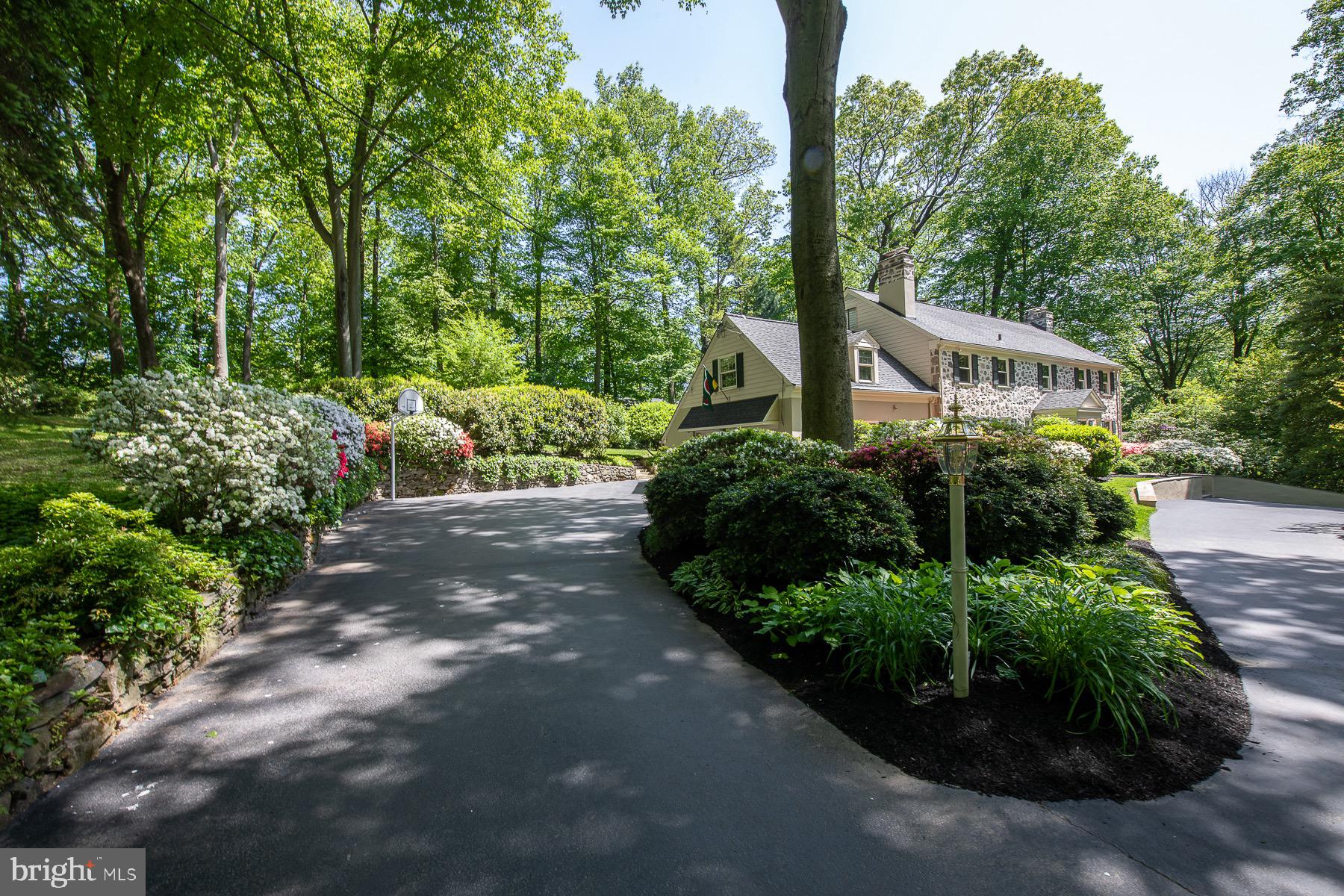 707 Woodcrest Circle Wayne, PA 19087 - Photo 33 of 34 Exterior Front with charming Landscaping