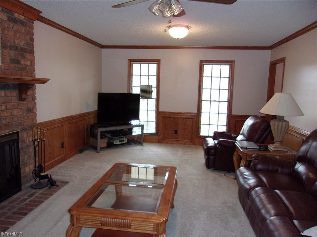 2621 Celeste Road Walkertown, NC 27051 - Photo 3 of 37 Gallery Image 3
